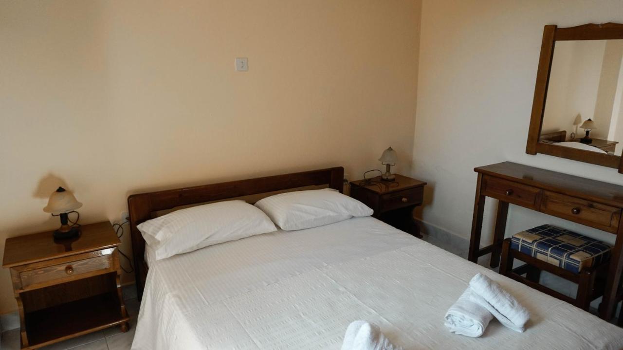 Soula Rooms Kini Exteriér fotografie