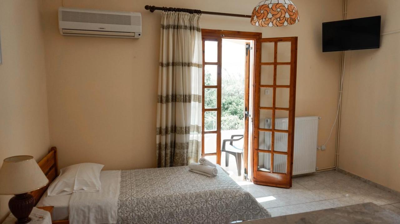 Soula Rooms Kini Exteriér fotografie
