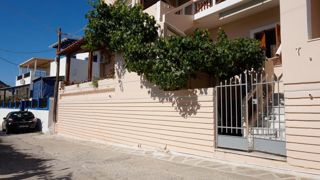 Soula Rooms Kini Exteriér fotografie